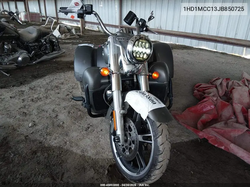 2018 Harley-Davidson Flrt Free Wheeler VIN: 1HD1MCC13JB850725 Lot: 45003800