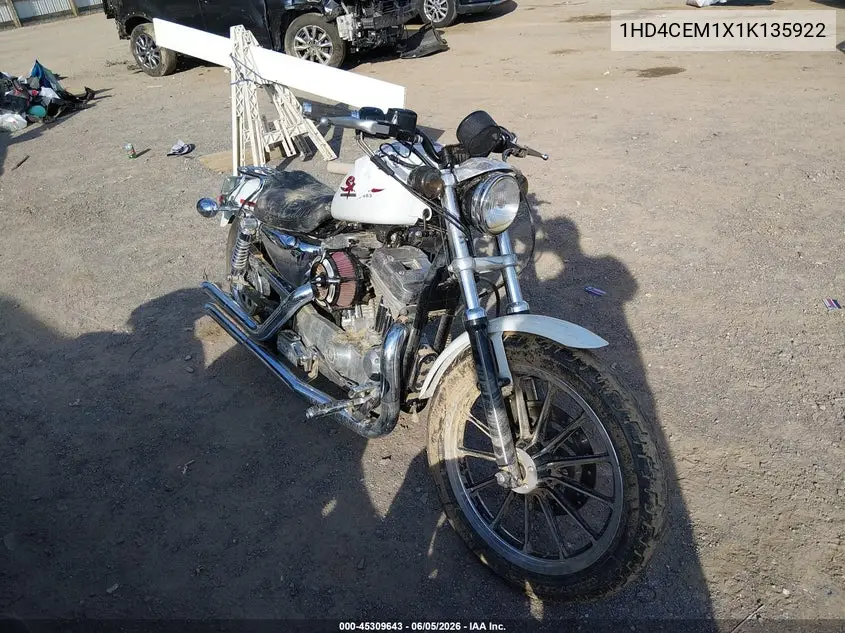 2001 Harley-Davidson Xl883 Hugger VIN: 1HD4CEM1X1K135922 Lot: 45309643