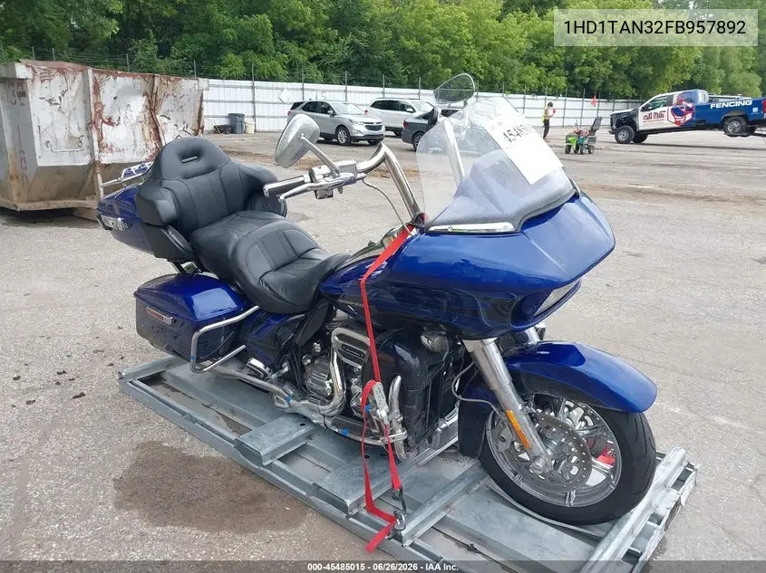 2015 Harley-Davidson Fltruse Cvo Road Glide VIN: 1HD1TAN32FB957892 Lot: 45485015