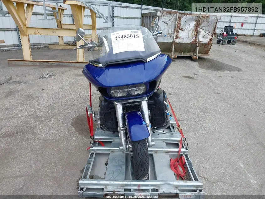 2015 Harley-Davidson Fltruse Cvo Road Glide VIN: 1HD1TAN32FB957892 Lot: 45485015