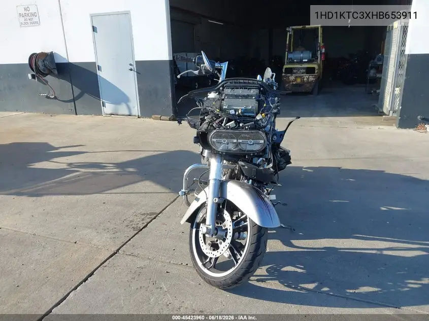 2017 Harley-Davidson Fltrxs Road Glide Special VIN: 1HD1KTC3XHB653911 Lot: 45423960