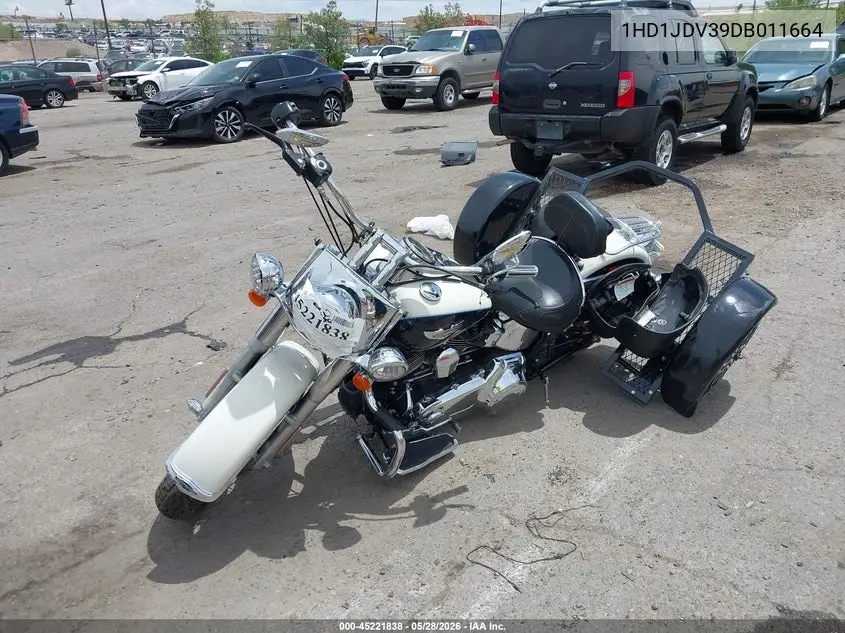 2013 Harley-Davidson Flstn Softail Deluxe VIN: 1HD1JDV39DB011664 Lot: 45221838