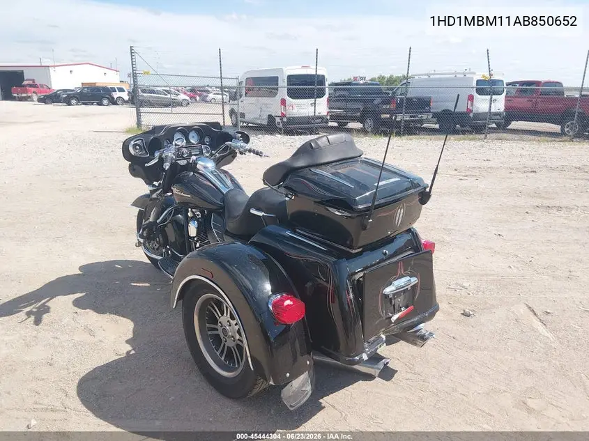 2010 Harley-Davidson Flhxxx VIN: 1HD1MBM11AB850652 Lot: 45444304