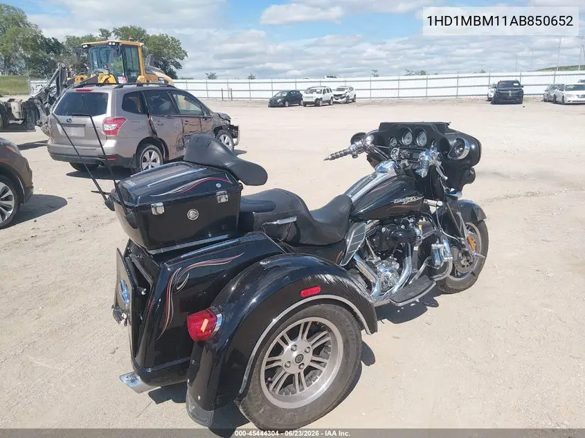 2010 Harley-Davidson Flhxxx VIN: 1HD1MBM11AB850652 Lot: 45444304
