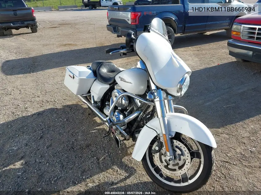 2011 Harley-Davidson Flhx VIN: 1HD1KBM11BB666934 Lot: 45042236