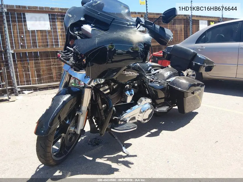 2017 Harley-Davidson Flhx Street Glide VIN: 1HD1KBC16HB676644 Lot: 45432566
