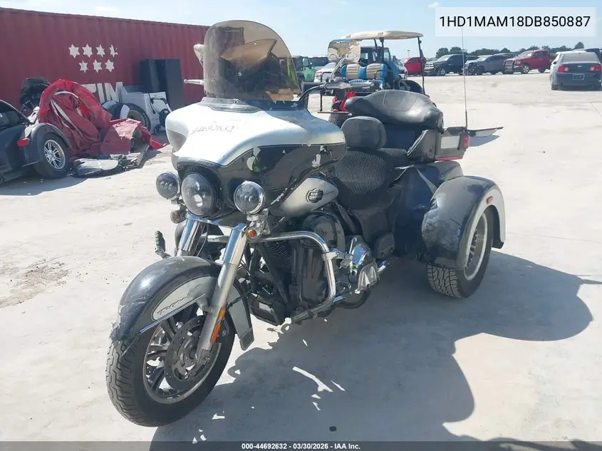2013 Harley-Davidson Flhtcutg Tri Glide Ultra Classic VIN: 1HD1MAM18DB850887 Lot: 44692632