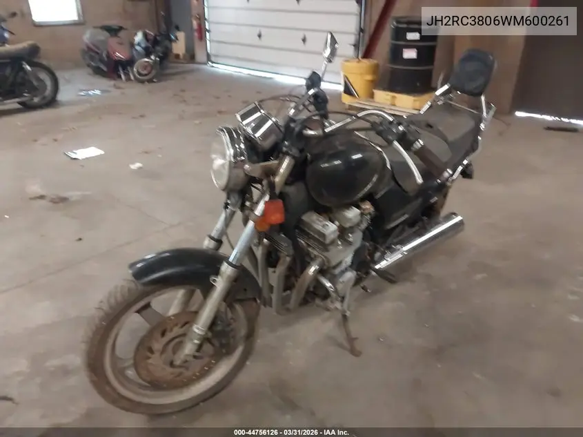 1998 Honda Cb750 VIN: JH2RC3806WM600261 Lot: 44756126