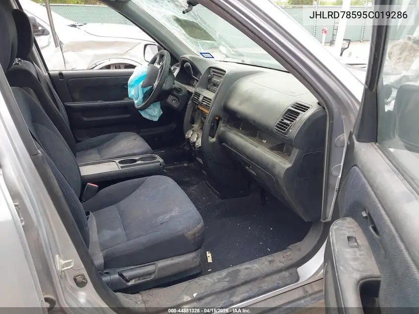 JHLRD78595C019286 2005 Honda Cr-V Lx