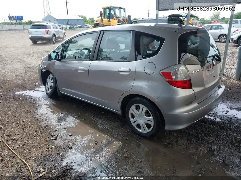 2009 Honda Fit VIN: JHMGE88239S069852 Lot: 45340179