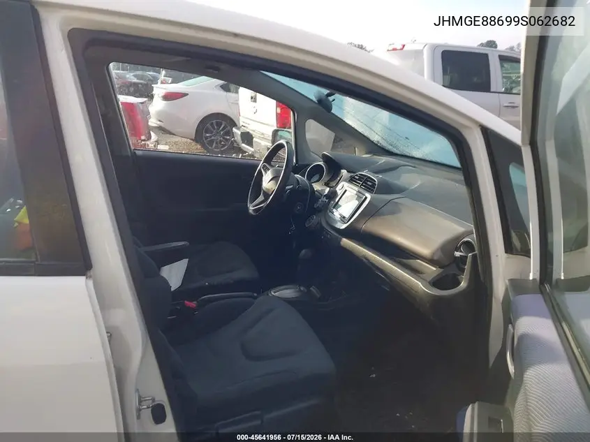2009 Honda Fit Sport VIN: JHMGE88699S062682 Lot: 45641956