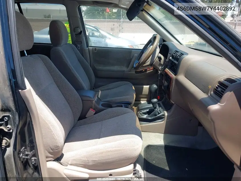 2000 Honda Passport Ex/Lx VIN: 4S6DM58W7Y4402892 Lot: 45493665