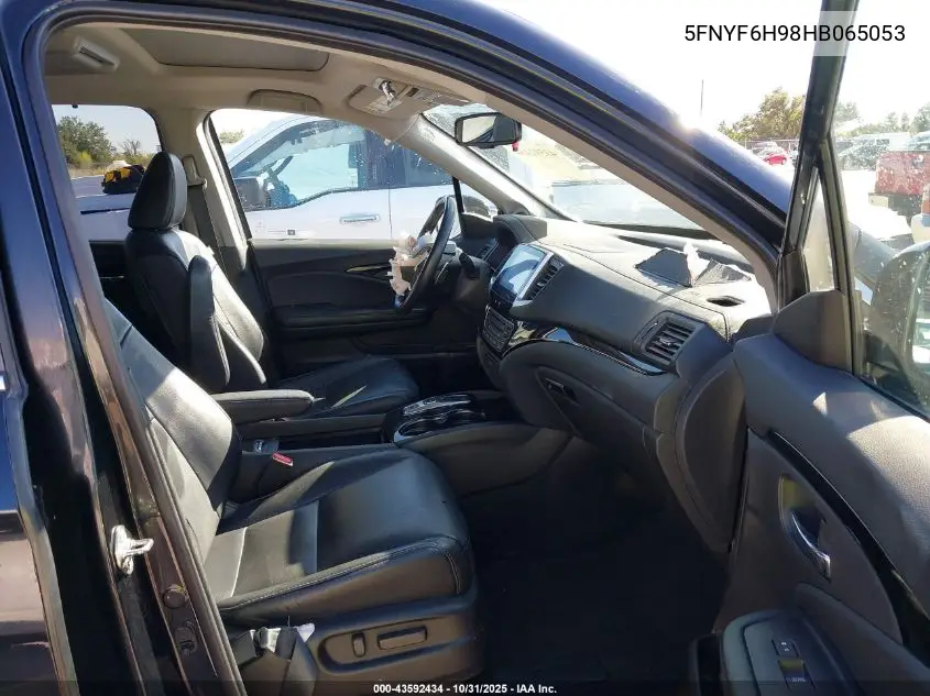 5FNYF6H98HB065053 2017 Honda Pilot Touring
