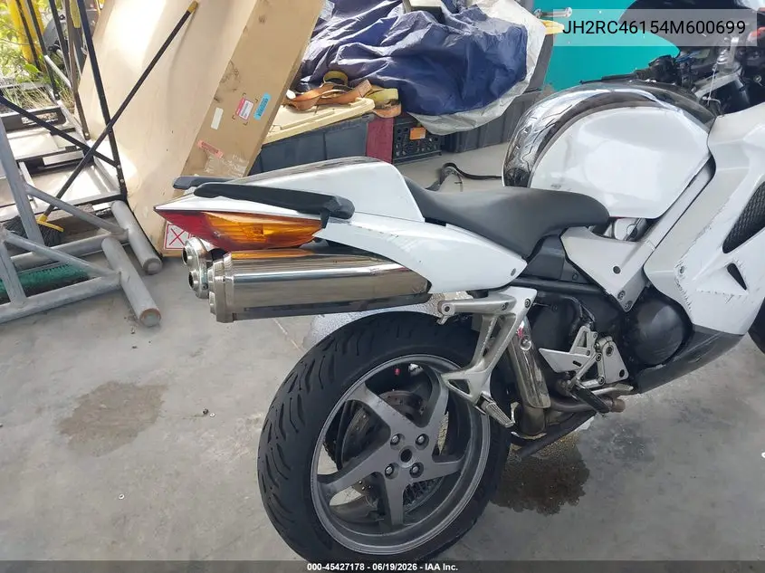 2004 Honda Vfr800 VIN: JH2RC46154M600699 Lot: 45427178