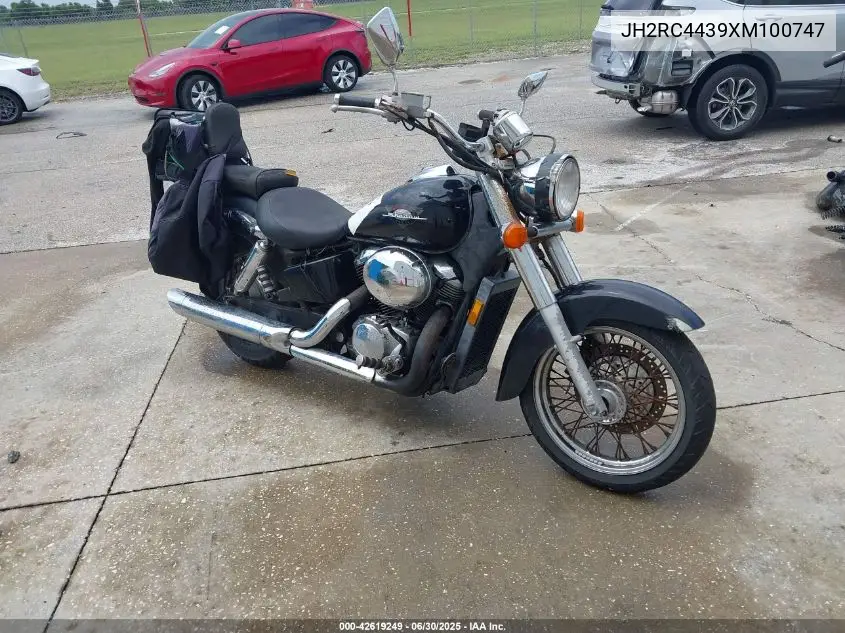 1999 Honda Vt750 Cd VIN: JH2RC4439XM100747 Lot: 42619249
