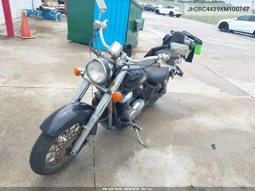 1999 Honda Vt750 Cd VIN: JH2RC4439XM100747 Lot: 42619249