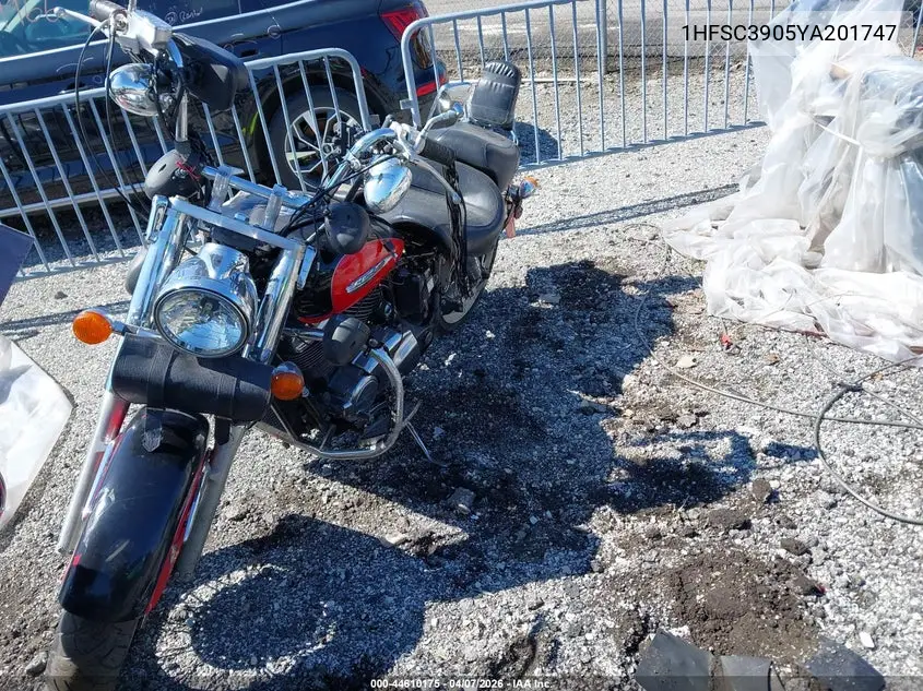 2000 Honda Vt1100 C3 VIN: 1HFSC3905YA201747 Lot: 44610175