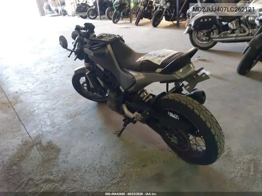 2020 Husqvarna Vitpilen 401/Svartpilen 401 VIN: MD2JUJ407LC262121 Lot: 45442400