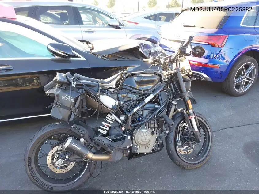 2023 Husqvarna Vitpilen 401/Svartpilen 401 VIN: MD2JUJ405PC225882 Lot: 44623431