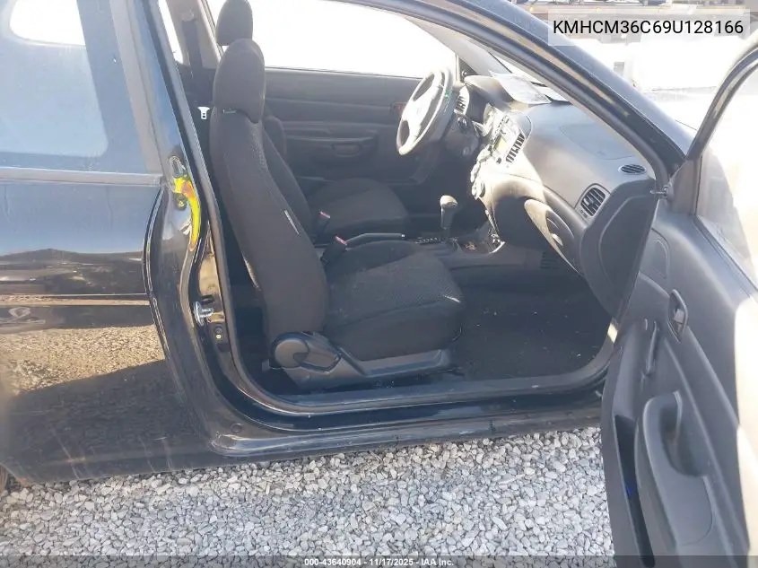 KMHCM36C69U128166 2009 Hyundai Accent Gs