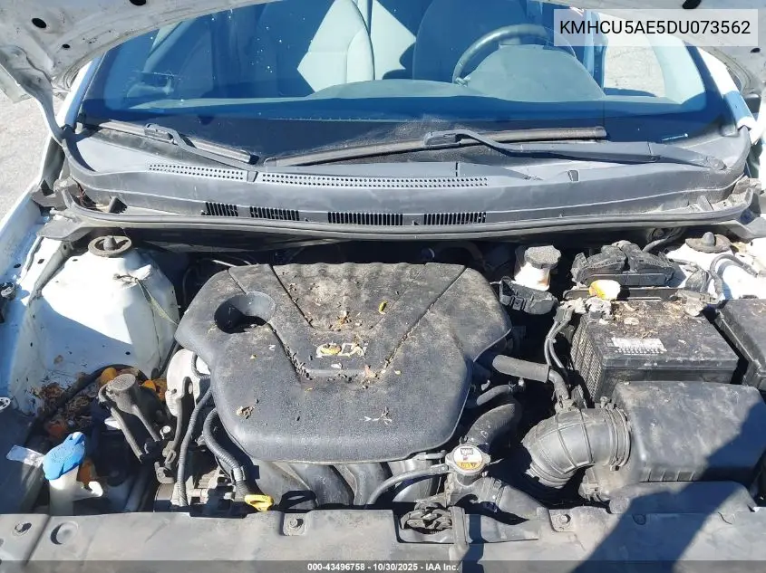 KMHCU5AE5DU073562 2013 Hyundai Accent Se