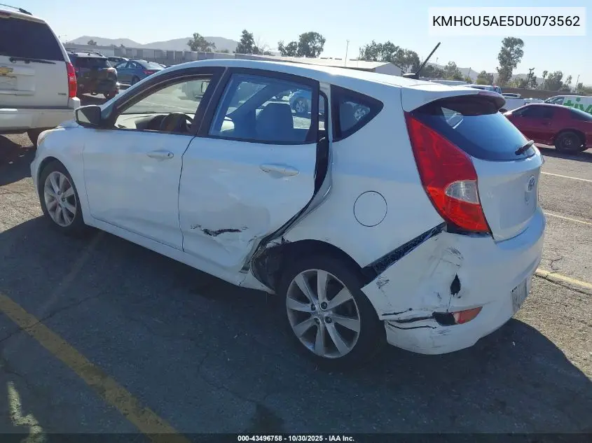KMHCU5AE5DU073562 2013 Hyundai Accent Se