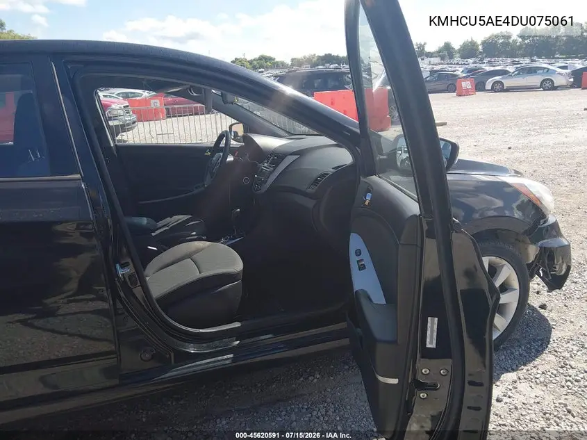 2013 Hyundai Accent Se VIN: KMHCU5AE4DU075061 Lot: 45620591