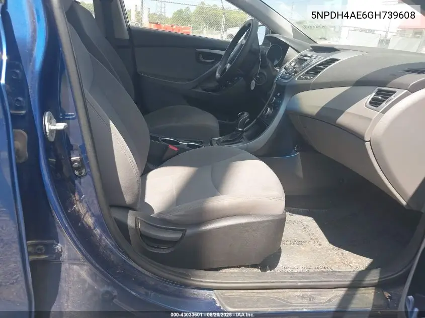 5NPDH4AE6GH739608 2016 Hyundai Elantra Se