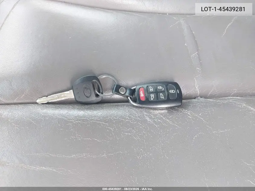 2020 Hyundai Entourage VIN: LOT-1-45439281 Lot: 45439281
