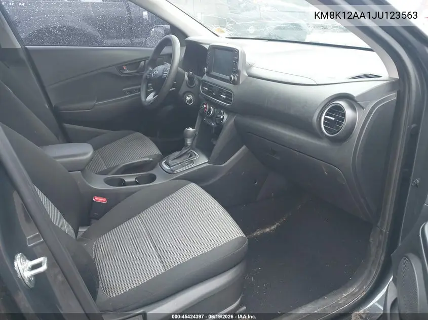 2018 Hyundai Kona Se VIN: KM8K12AA1JU123563 Lot: 45424397