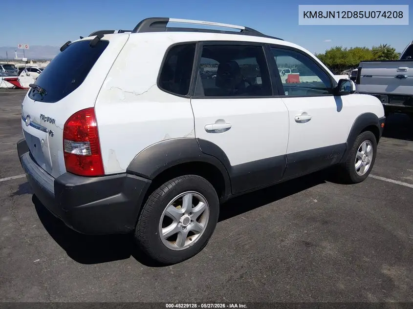 2005 Hyundai Tucson Gls/Lx VIN: KM8JN12D85U074208 Lot: 45229128