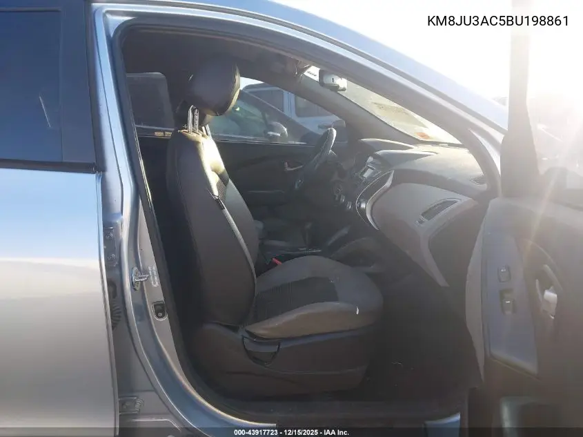 KM8JU3AC5BU198861 2011 Hyundai Tucson Gls
