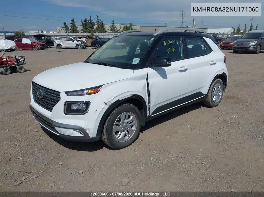 2022 Hyundai Venue Preferred With Two-Tone Body Colour VIN: KMHRC8A32NU171060 Lot: 12650666