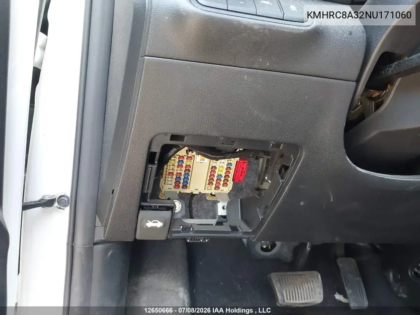 2022 Hyundai Venue Preferred With Two-Tone Body Colour VIN: KMHRC8A32NU171060 Lot: 12650666