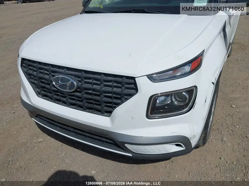 2022 Hyundai Venue Preferred With Two-Tone Body Colour VIN: KMHRC8A32NU171060 Lot: 12650666