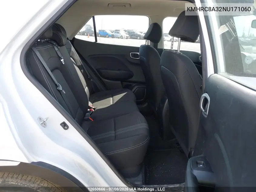 2022 Hyundai Venue Preferred With Two-Tone Body Colour VIN: KMHRC8A32NU171060 Lot: 12650666