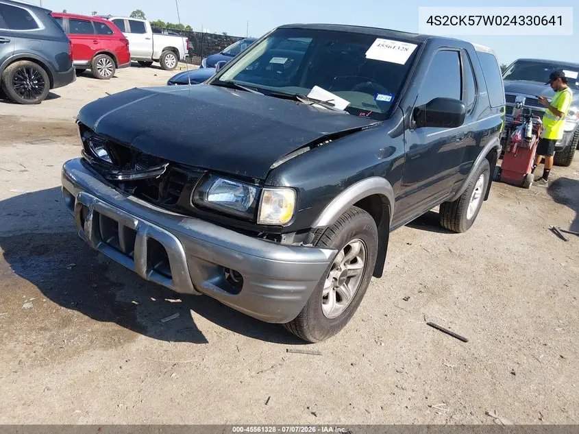 2002 Isuzu Rodeo Sport S 3.2L V6 Hard Top/S 3.2L V6 Soft Top VIN: 4S2CK57W024330641 Lot: 45561328