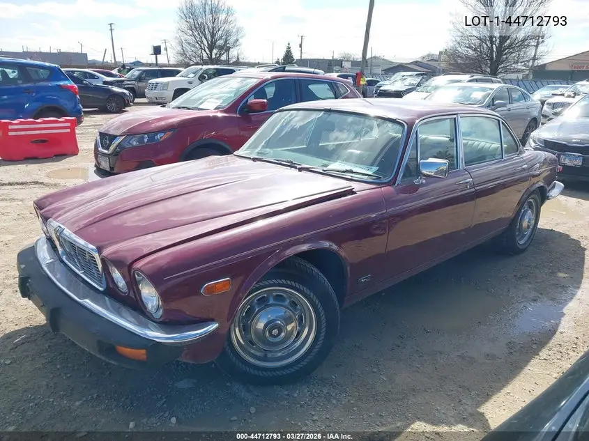 1977 Jaguar S-Type VIN: JBVLV49C109911 Lot: 44712793