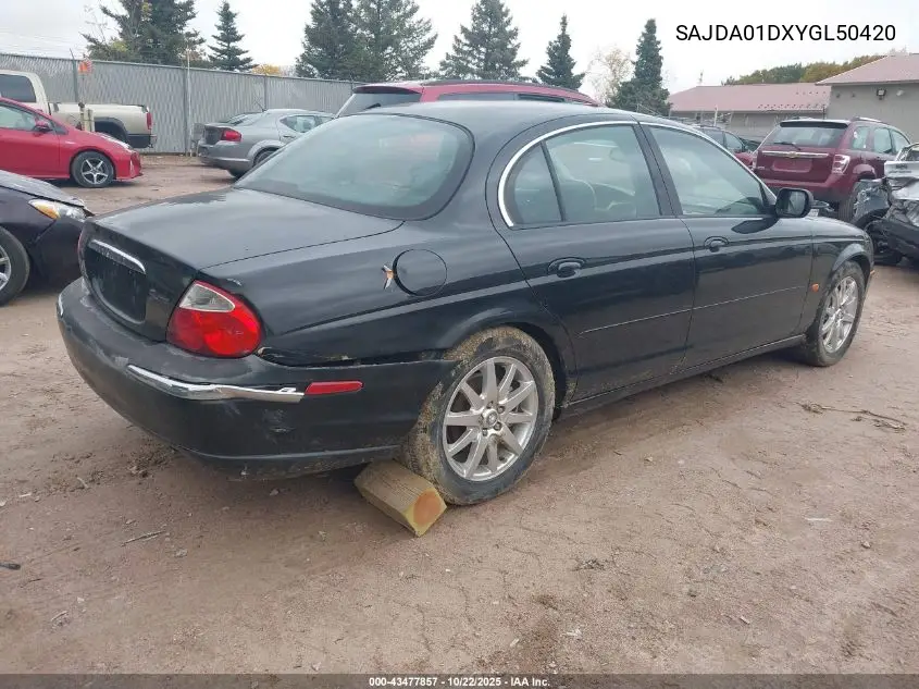 2000 Jaguar S-Type 4.0L V8 VIN: SAJDA01DXYGL50420 Lot: 43477857