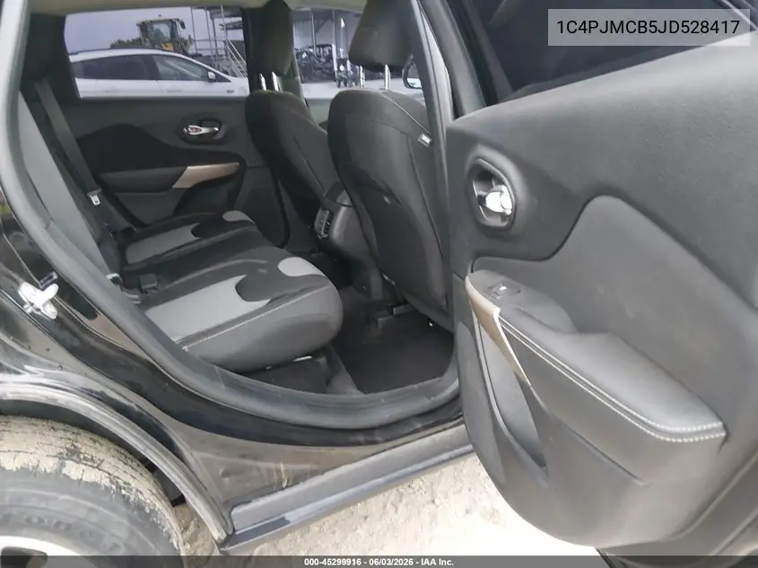 2018 Jeep Cherokee Latitude 4X4 VIN: 1C4PJMCB5JD528417 Lot: 45299916