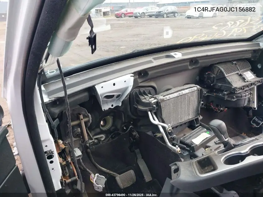 1C4RJFAG0JC156882 2018 Jeep Grand Cherokee Laredo E 4X4