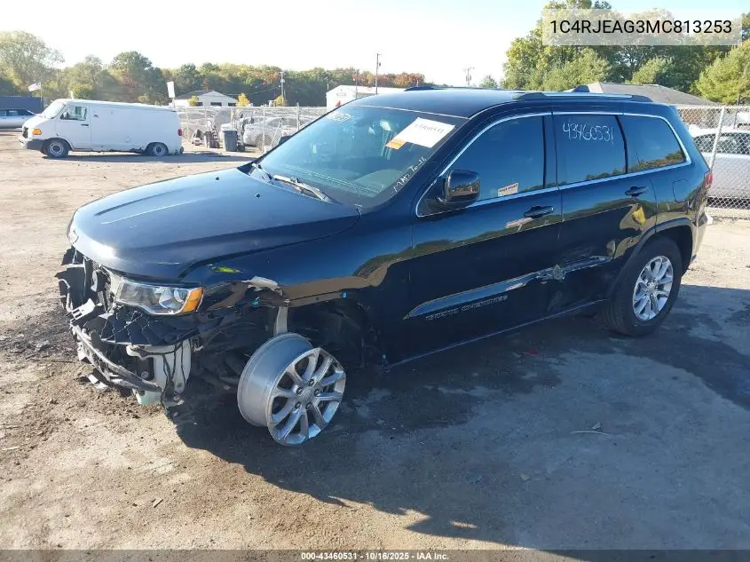 1C4RJEAG3MC813253 2021 Jeep Grand Cherokee Laredo E 4X2