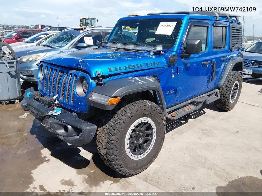 2021 Jeep Wrangler 4Xe Unlimited Rubicon 4X4 VIN: 1C4JJXR69MW742109 Lot: 45288021