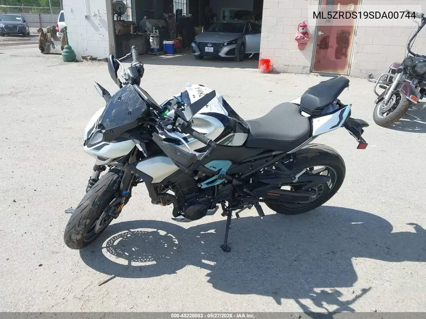 2025 Kawasaki Zr900 S VIN: ML5ZRDS19SDA00744 Lot: 45228083