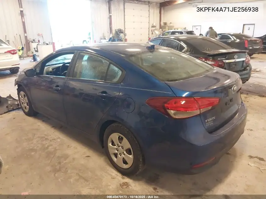3KPFK4A71JE256938 2018 Kia Forte Lx