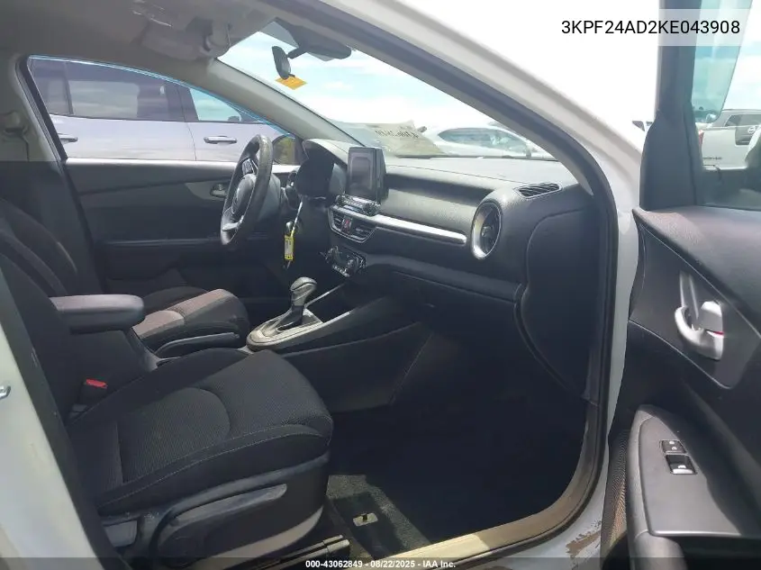 3KPF24AD2KE043908 2019 Kia Forte Lxs
