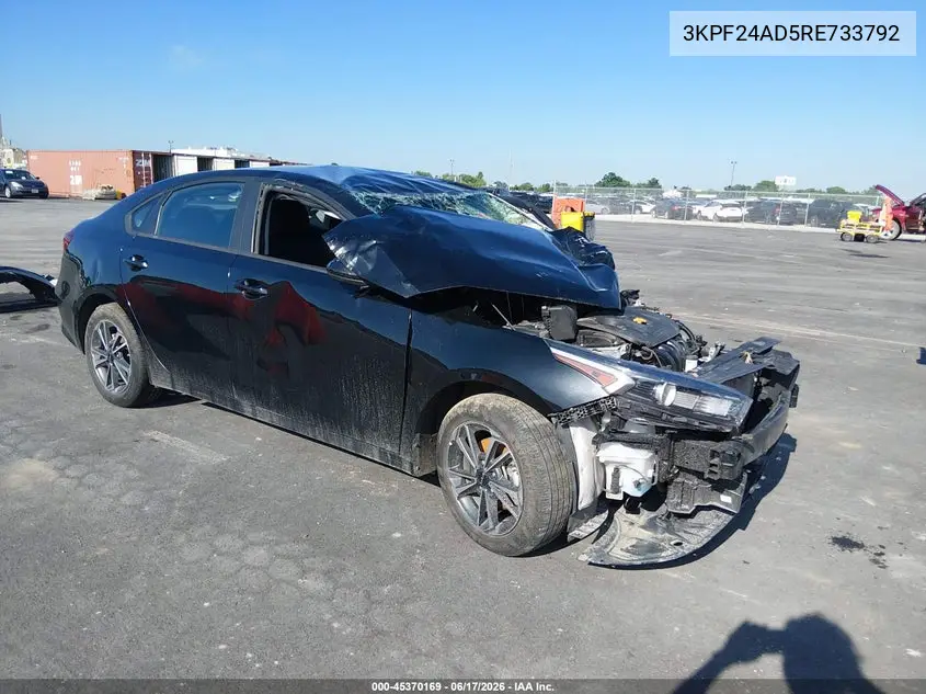 2024 Kia Forte Lxs VIN: 3KPF24AD5RE733792 Lot: 45370169