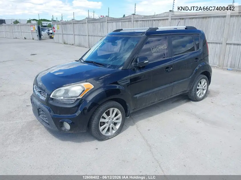 2012 Kia Soul 2.0L 2U/2.0L 4U/2.0L 4U Burner/2.0L 4U Luxury/2.0L 4U Retro VIN: KNDJT2A66C7400442 Lot: 12608402