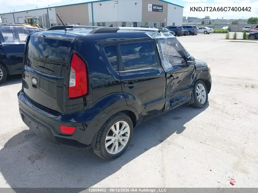 2012 Kia Soul 2.0L 2U/2.0L 4U/2.0L 4U Burner/2.0L 4U Luxury/2.0L 4U Retro VIN: KNDJT2A66C7400442 Lot: 12608402