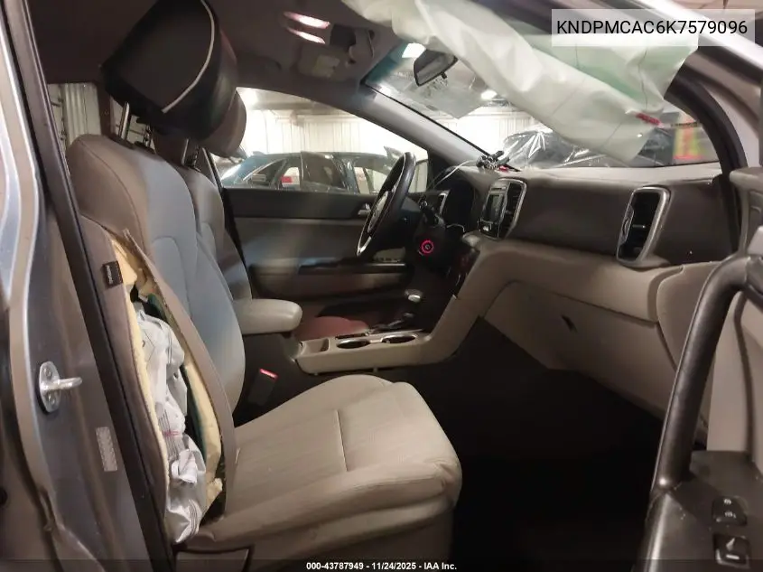 KNDPMCAC6K7579096 2019 Kia Sportage Lx